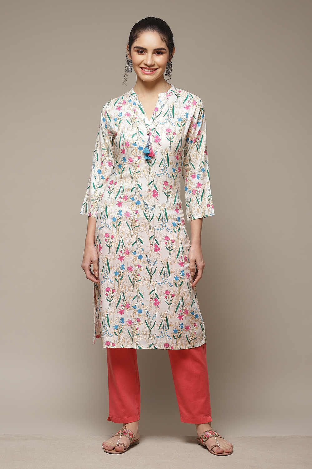 Off White LIVA Straight Kurta image number 1